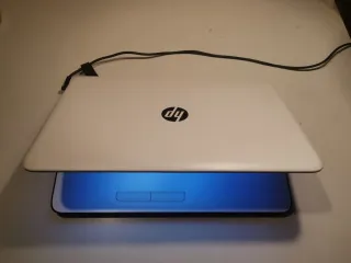Portátil HP AMD A6 7310 APU Blanco