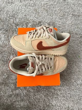 Zapatillas Nike Beige y Marrón