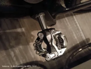 Pedales con SPD ETLIN.