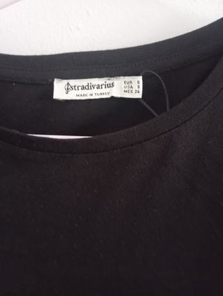 Camiseta Stradivarius manga larga negra