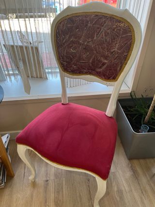 Conjunto de 2 sillas y mesa auxiliar