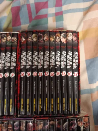 Ataque a los Titanes  - Completa y cofres