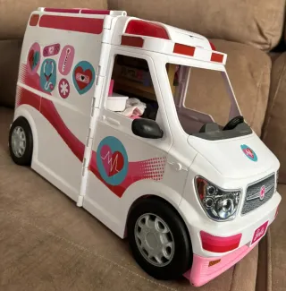 Ambulancia Barbie