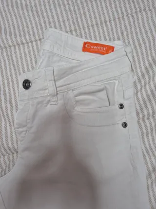 Pantalones vaqueros blancos Cowest Talla M