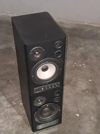 Altavoces Behringer MS40 Autoamplificado leer bien