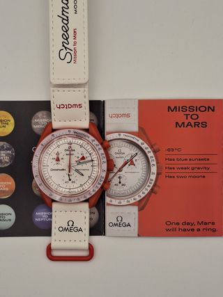 Omega x Swatch Mission to Mars SO33R100 Nuovo