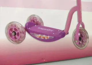 Patinete Juguettos Luminoso con Cesta