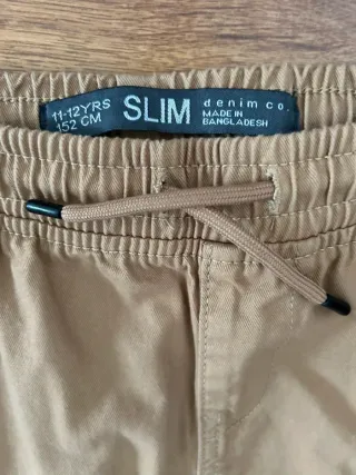 Confezione di pantaloni per bambini 11-12 anni 146 cm