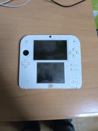 Nintendo 2DS Bianca - Da Riparare