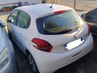 PEUGEOT 208 1.4 HDI 68 cv Allure Full optionals