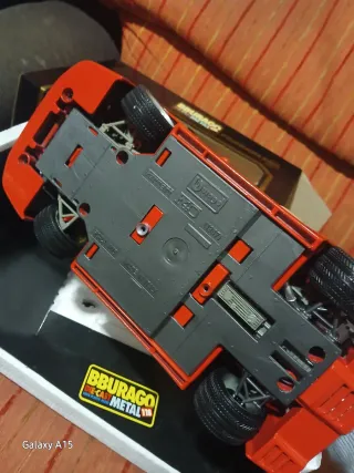 Ferrari F40 1:18 Bburago