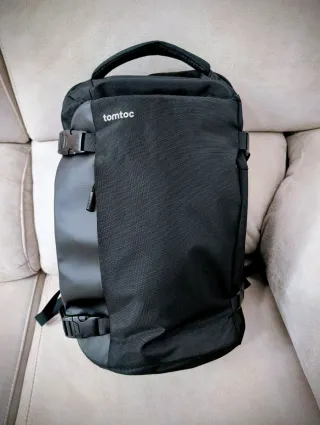 Mochila tomtoc 40L Negra Multiuso