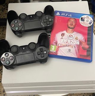 PS4 (PlayStation 4) Blanca + FIFA 20
