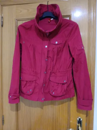 Cazadora H&M Tela Roja Talla 38