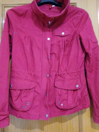 Cazadora H&M Tela Roja Talla 38