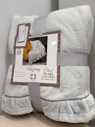Preziosa Plaid con Frill 130x160 cm