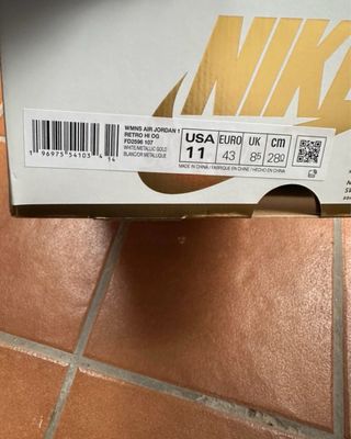 Nike Air Jordan 1 Retro High OG “White and Gold”