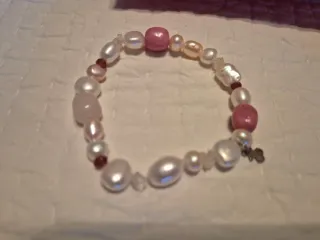 Pulseras TOUS de perlas y piedras