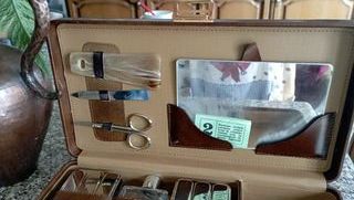 Beauty case da uomo in pelle