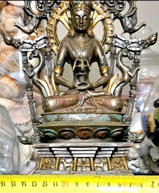 Grande Buddha Indiano dio della felicita lakshmi