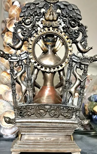 Grande Buddha Indiano dio della felicita lakshmi