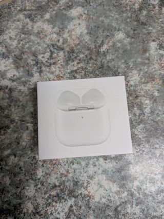 Funda Carga Inalámbrica AirPods 4 Blanca