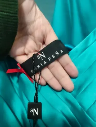 Vestido fiesta largo verde con negro