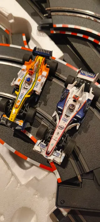 Carrera GO!!! Formula Rivals Scalextric