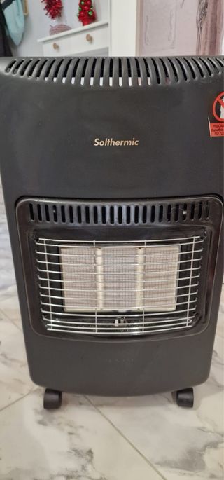 Estufa Solthermic Negra