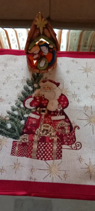 Coordinato Natalizio in gobelin. Nuovo.