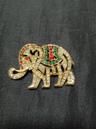 Broche Elefante Dorado con Cristales