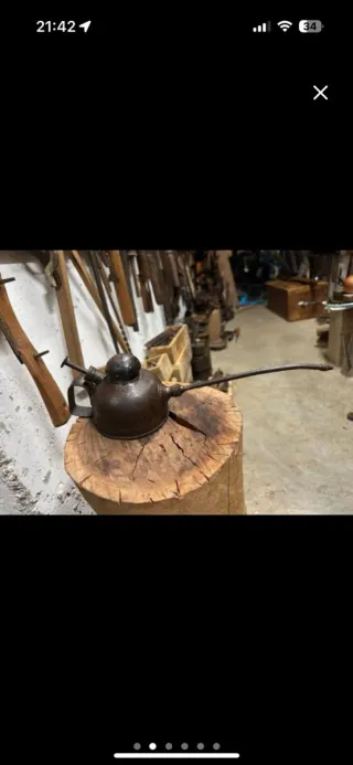 Aceitera antigua Cristian