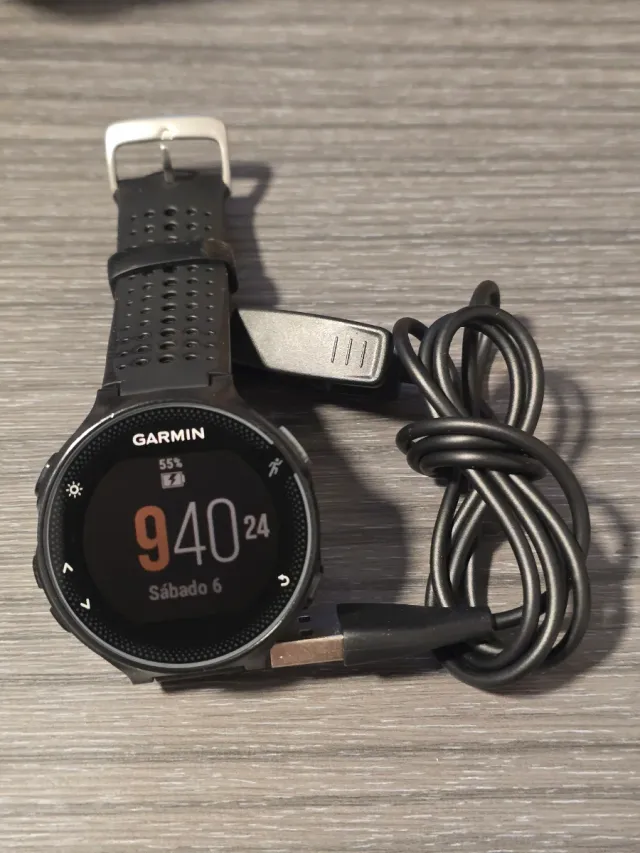 Garmin Forerunner 235 GPS Reloj Deportivo