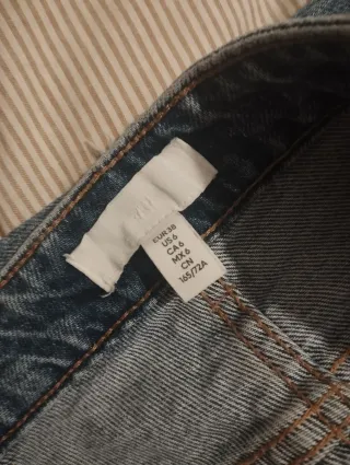 Lote 2 faldas y 1 pantalón vaquero