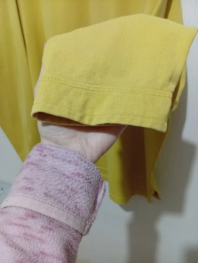 Sudadera vintage Hugo Boss amarilla Talla XL