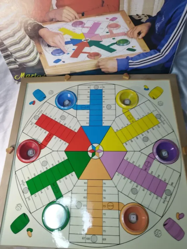 Antigo Parchís Automático para 6 jogadores