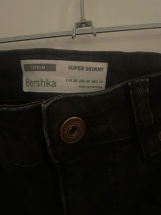 Pantalón vaquero Bershka juvenil Talla 38