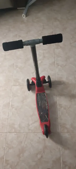 Patinete Infantil Spiderman