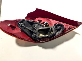 Piloto trasero Peugeot 207