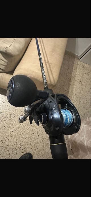 Carrete y caña de pesca slow jigging