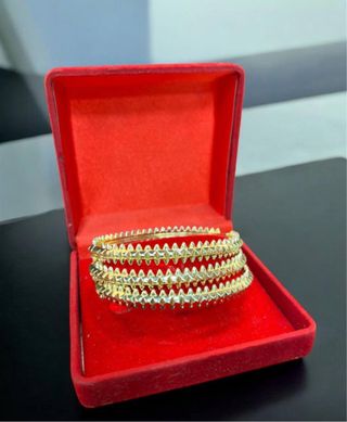 Pulseras de acero inoxidable doradas