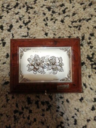 Caja joyero madera y plata floral