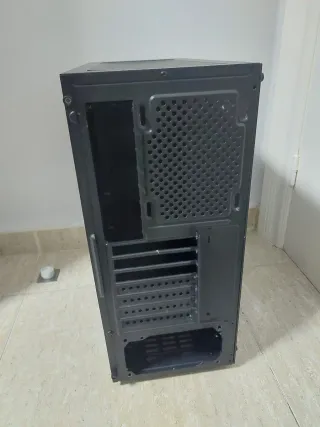 Caja PC MSI IOX