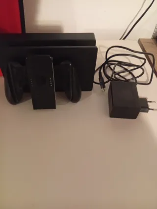 Nintendo Switch Roja y Blanca