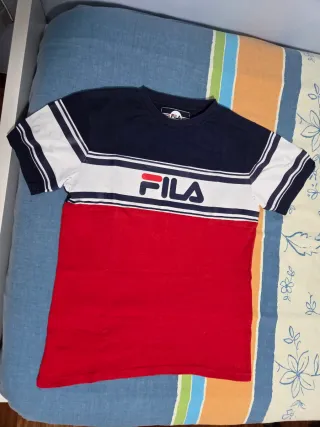 Camiseta Fila Azul y Roja