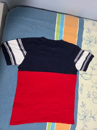 Camiseta Fila Azul y Roja