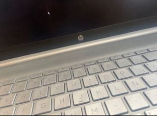 Ordenador portátil HP gris/plateado