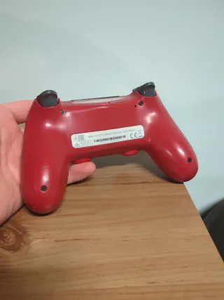 Controller PS4 Rosso