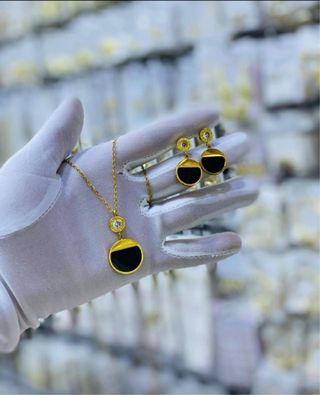 Conjunto Acero Inoxidable Negro y Dorado