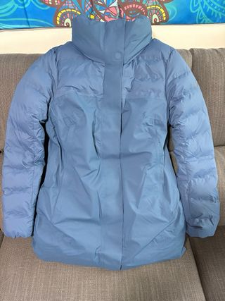 Abrigo Parka nuevo sin estrenar Talla M